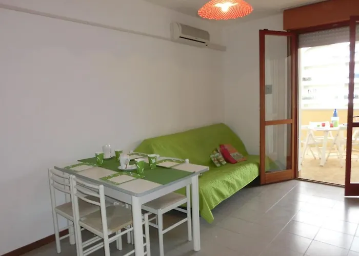Great Flat With Balcony - Beahost Apartman Bibione