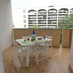 Great Flat With Balcony - Beahost * Μπιμπιόνε